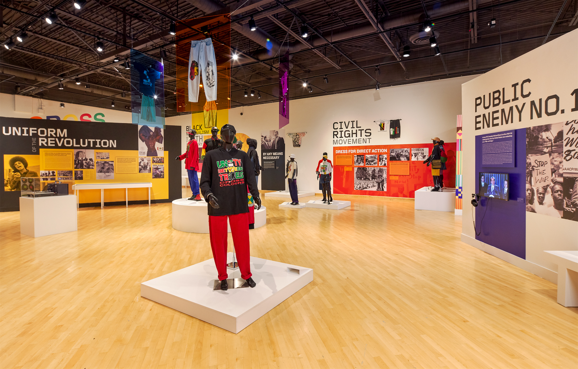 Fresh Prince' Fashion Brand Cross Colours Exhibit Set for L.A.